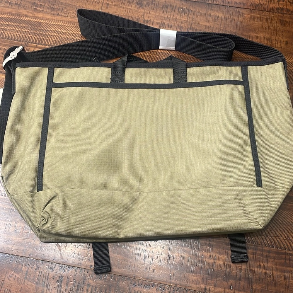 FREE PEOPLE x MANHATTAN PORTAGE Messenger Bag - Picture 4 of 14